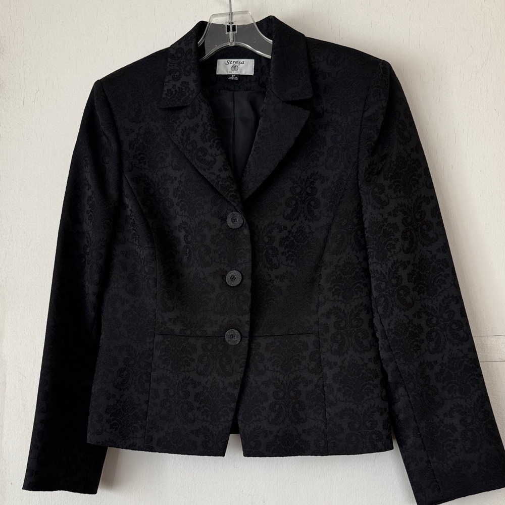 Stresa black jacquard jacket with floral paisley pattern. Size 8 Petite.
